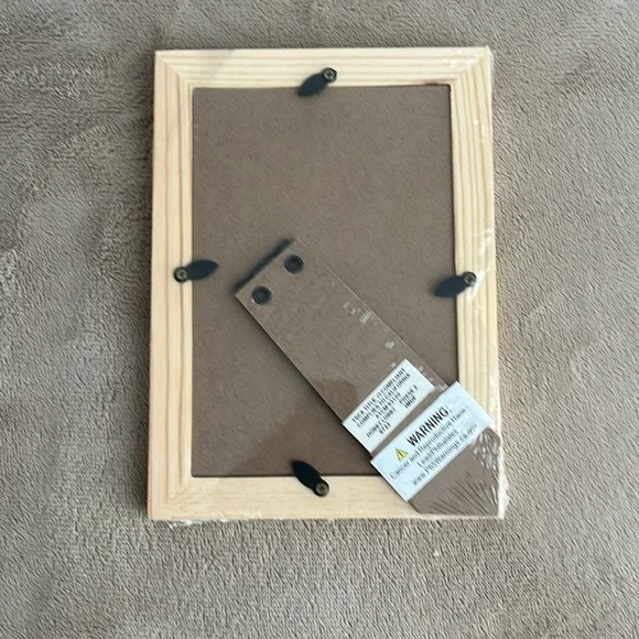 Woodpile Wooden Photo Frame 4x6” - Picture 4 of 8